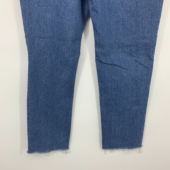 Old Navy Jeans High Rise Slouchy Straight Button Fly Distressed Denim - Picture 8 of 9